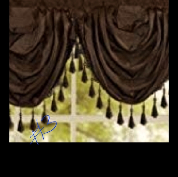 2 window panels (84long 54wide) with 3 valances with  beads - Picture 3 of 4